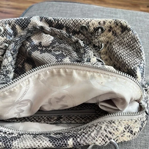 Michael Kors Purse - Picture 6 of 13